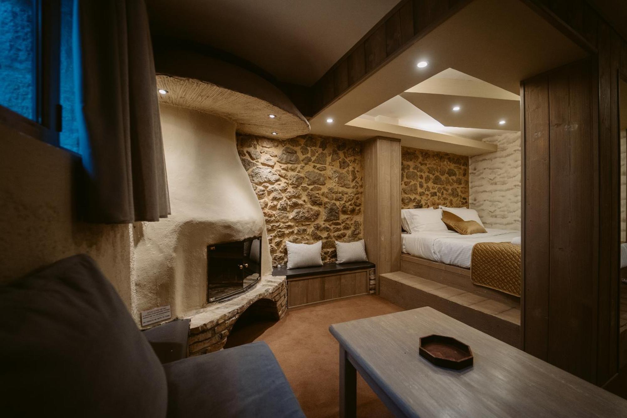 Afanos Guesthouse أراخوفا المظهر الخارجي الصورة
