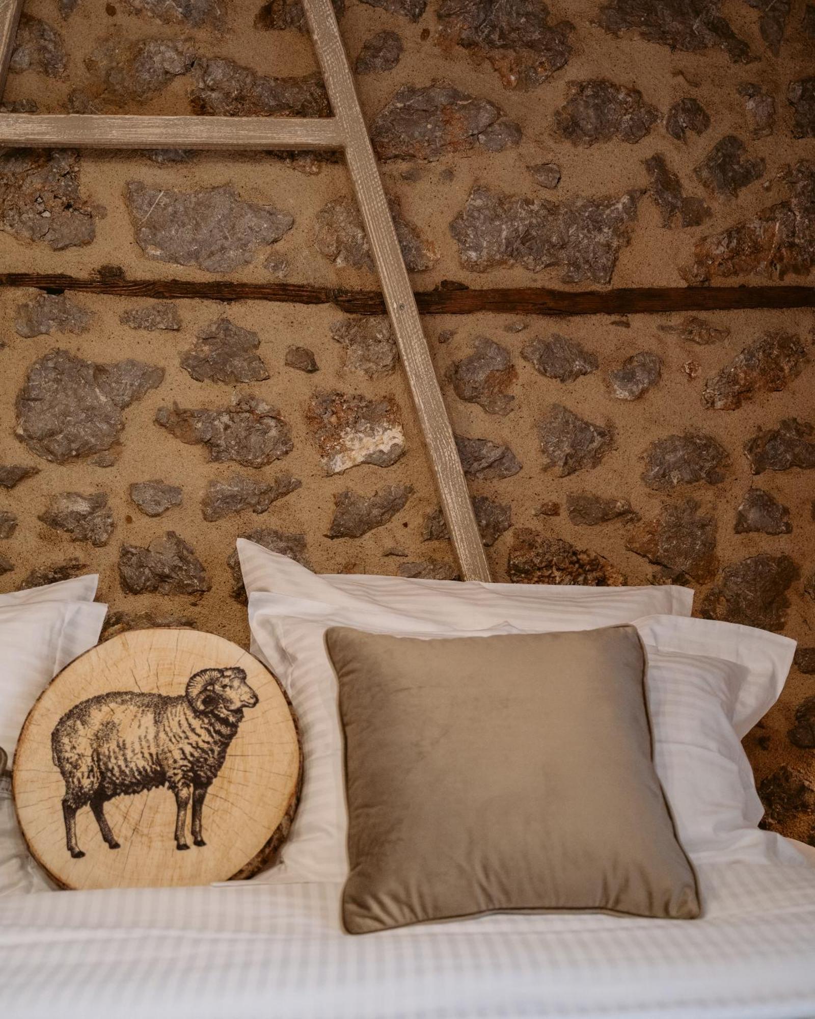 Afanos Guesthouse أراخوفا المظهر الخارجي الصورة