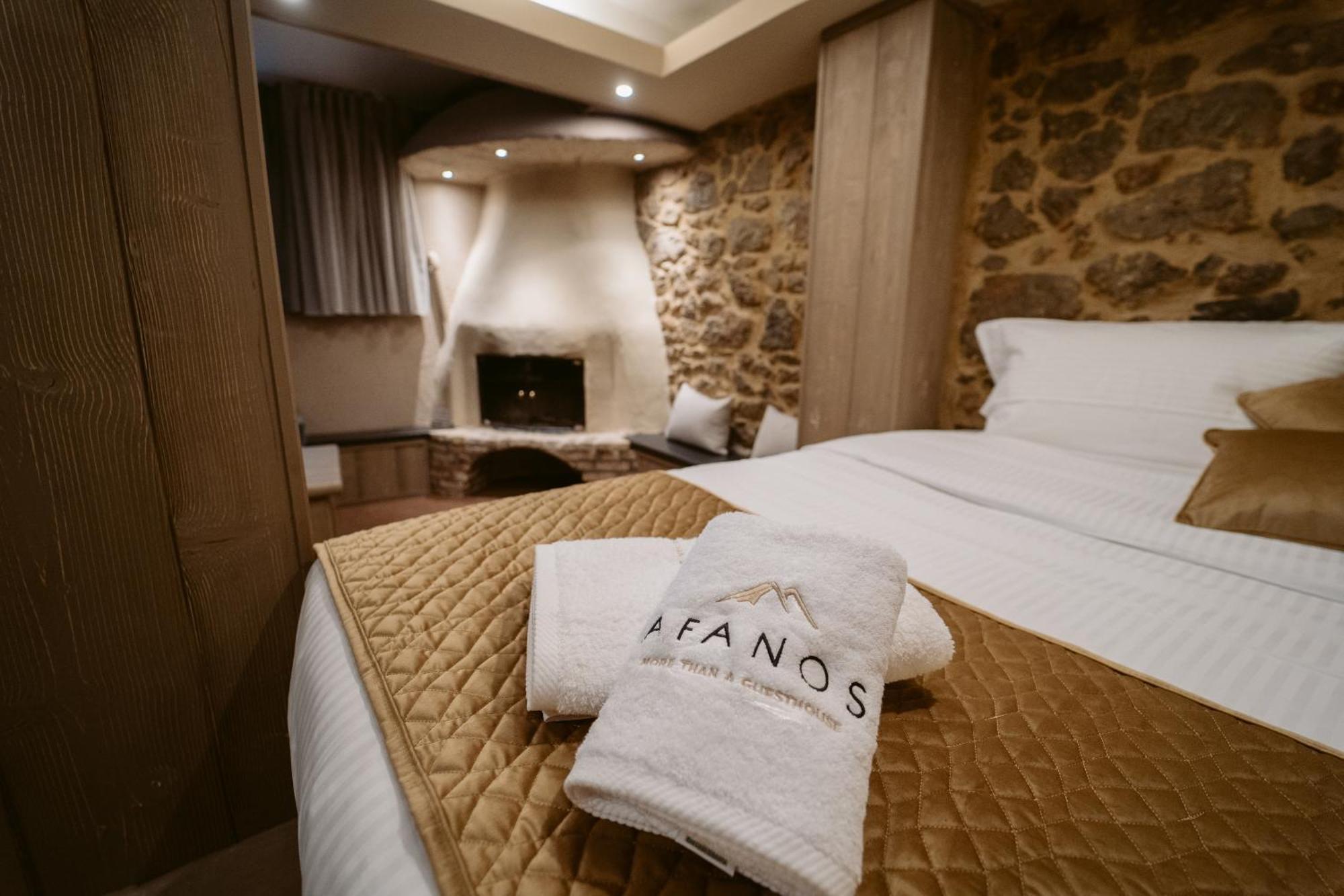 Afanos Guesthouse أراخوفا الغرفة الصورة