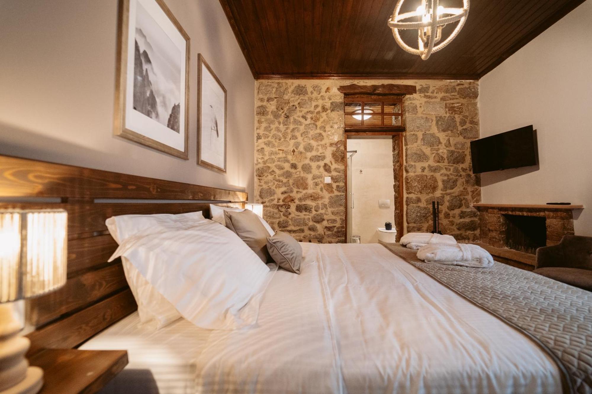 Afanos Guesthouse أراخوفا الغرفة الصورة