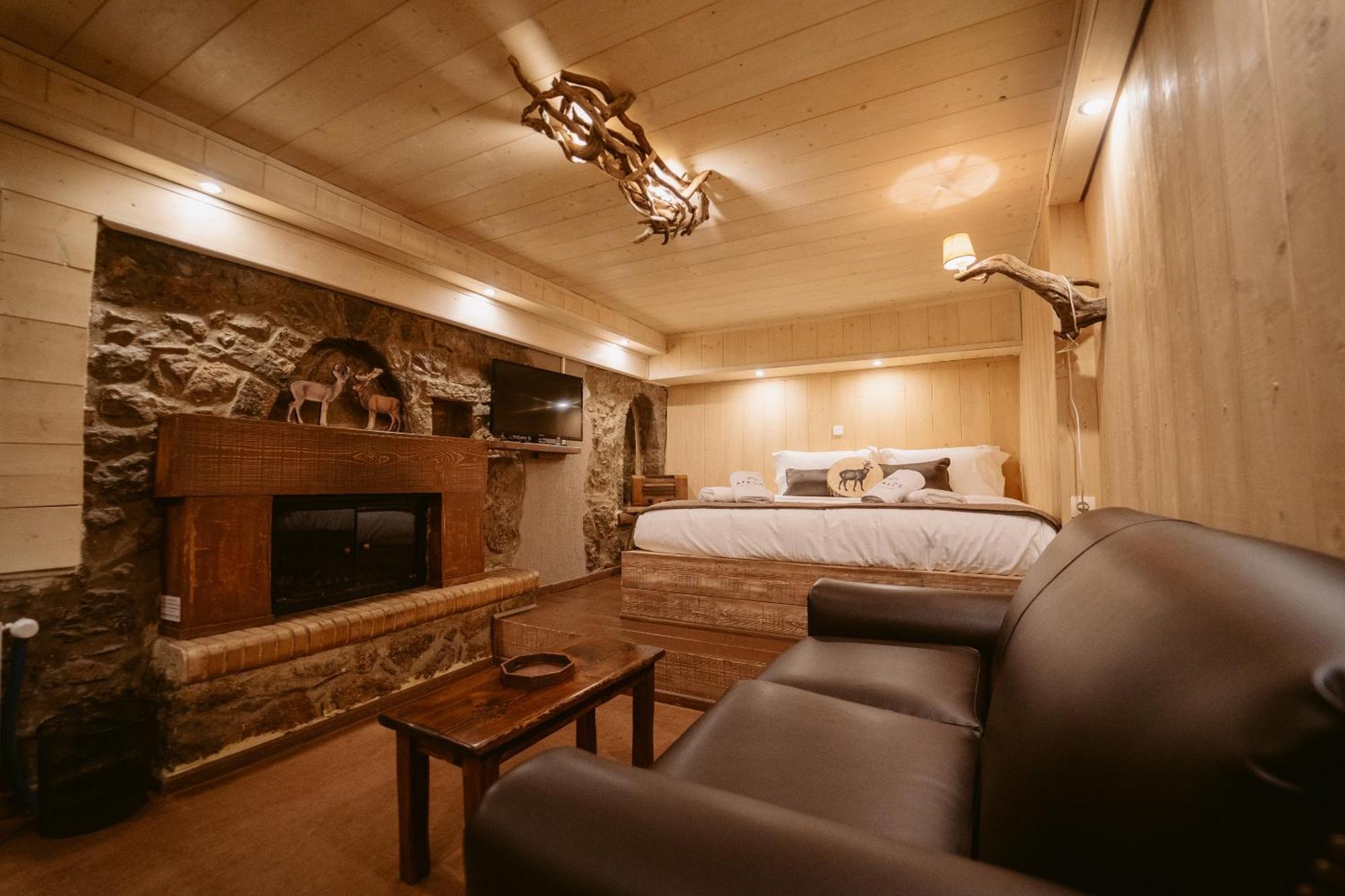 Afanos Guesthouse أراخوفا الغرفة الصورة
