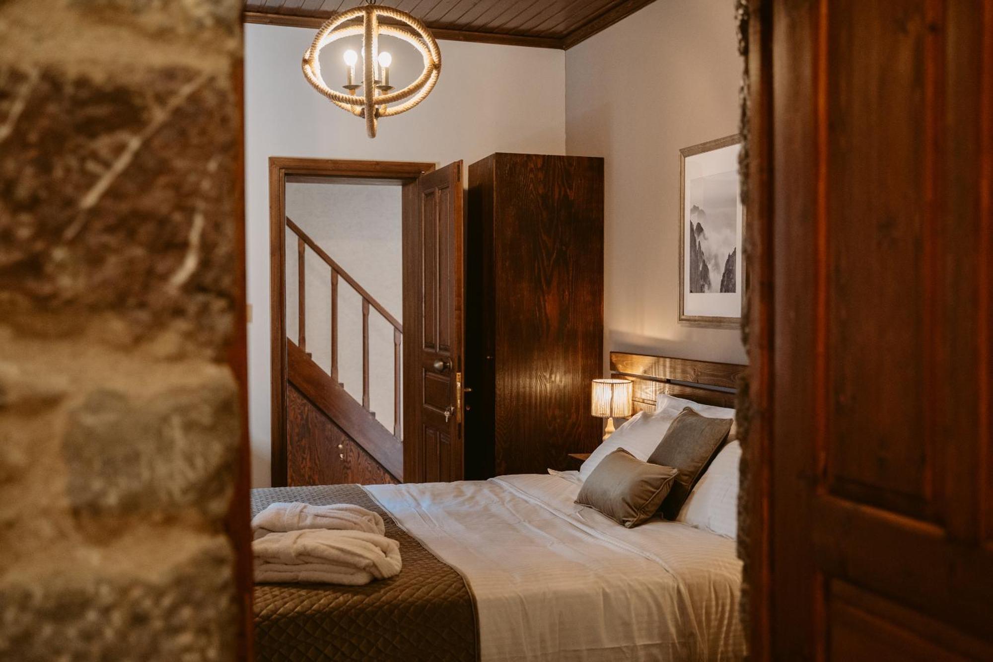 Afanos Guesthouse أراخوفا الغرفة الصورة